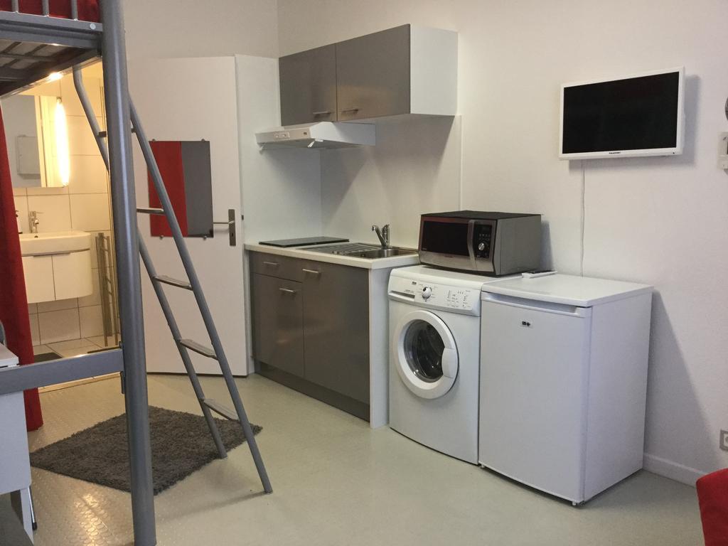 Studio Sur Cour Au Coeur De Colmar Bagian luar foto